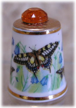 木製の指ぬき（アメリカ北西部） 木製の指ぬき（アメリカ北西部）